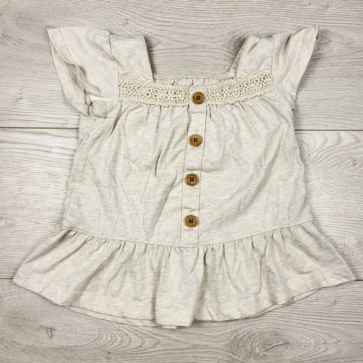 Oshkosh light grey top with buttons. Size 3T