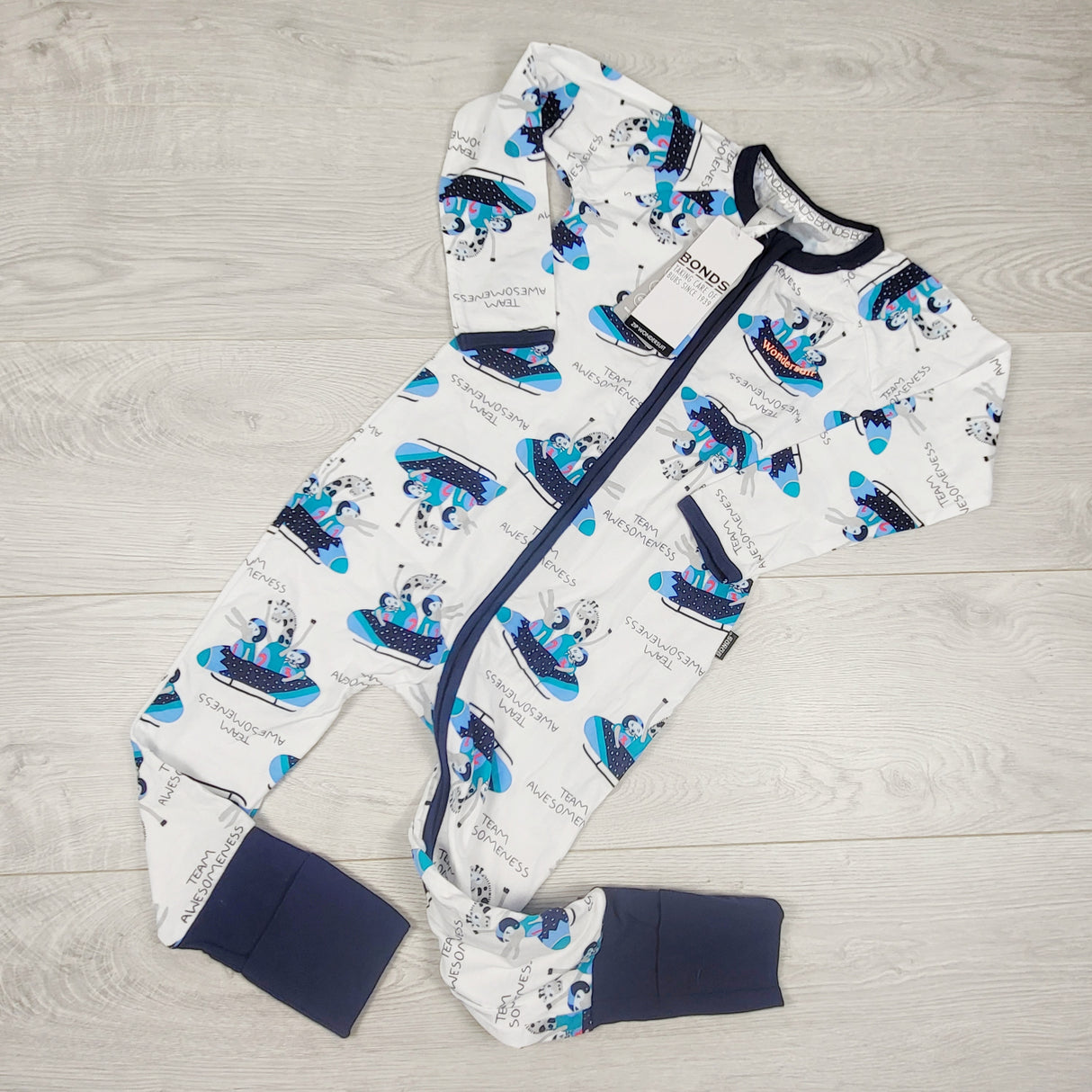 NEW - Bonds white and navy "Team Awesomeness" zippered wondersuit. Size 3T