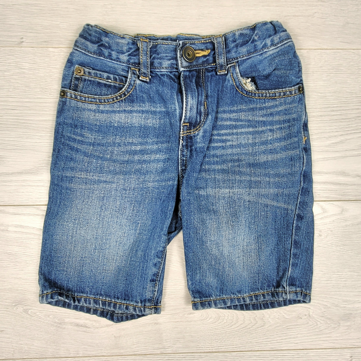 Children's Place denim shorts. Size 4T