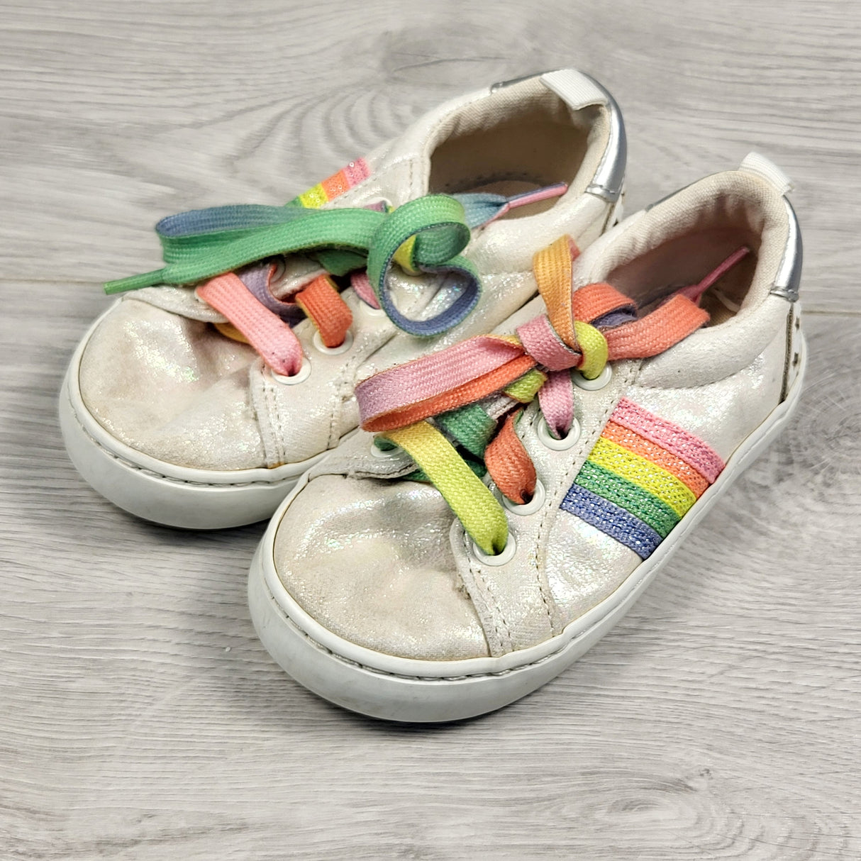 Gap white sparkly rainbow sneakers. Size 6 (toddler)