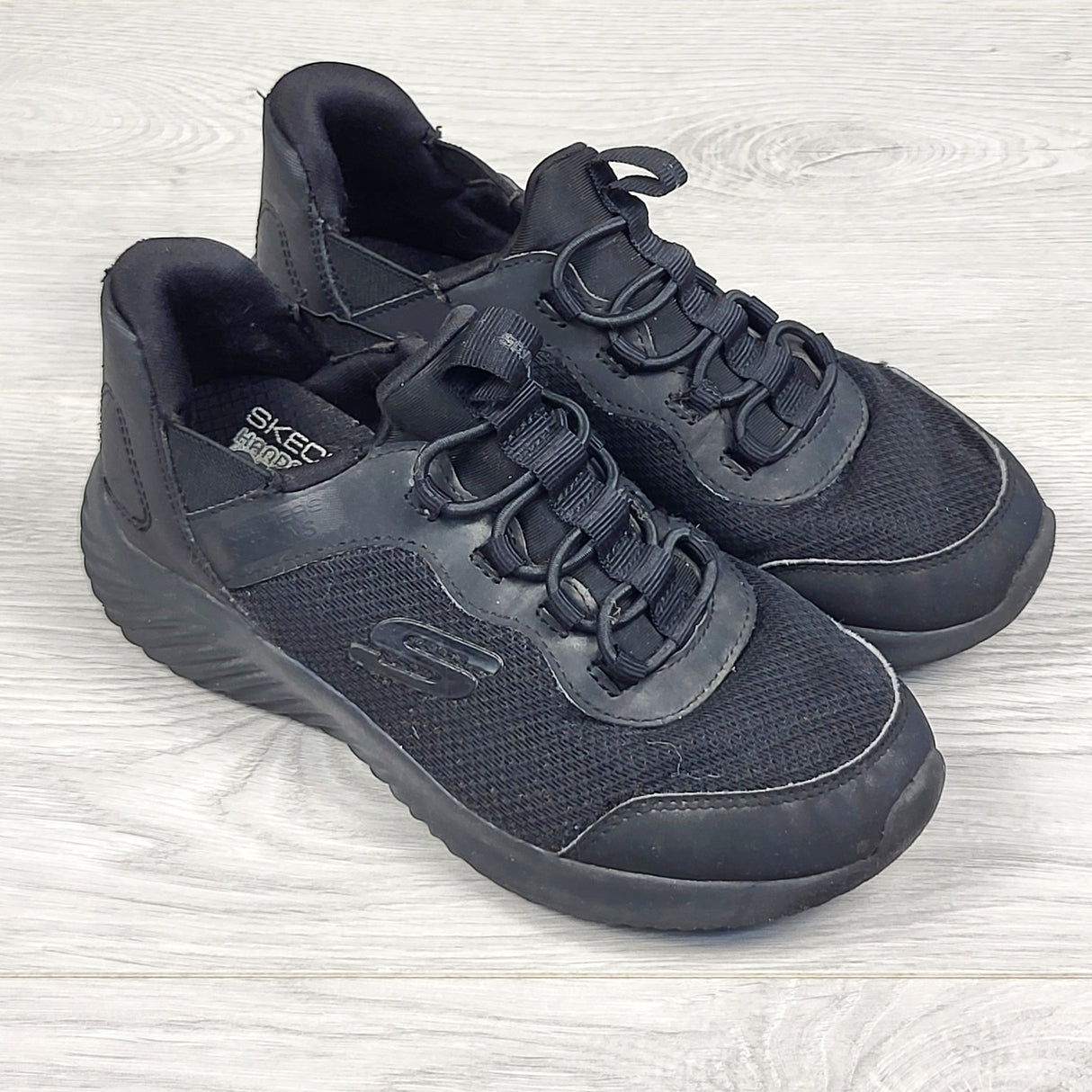 Skechers "Slip-ins" hands free sneakers. Youth size 1