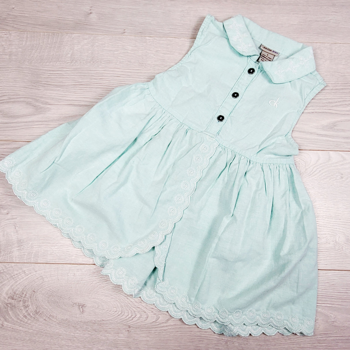 Calvin Klein mint button down sleeveless dress. Size 5T