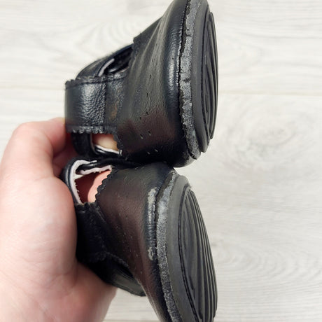 Jack and Lily "My Flexx" black leather shoes. Size 30 to 36 months