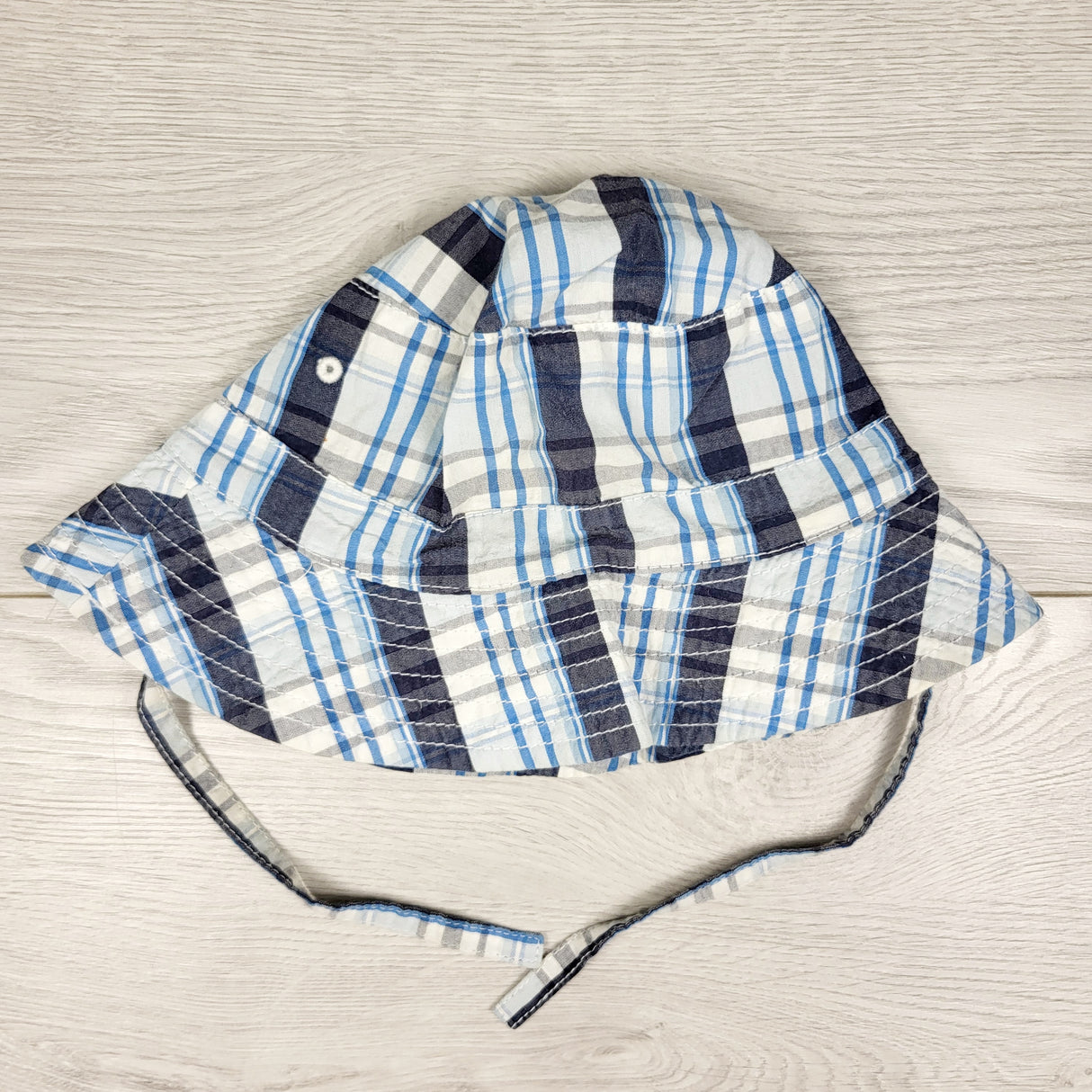 H and M plaid bucket hat. Size 12-18 months