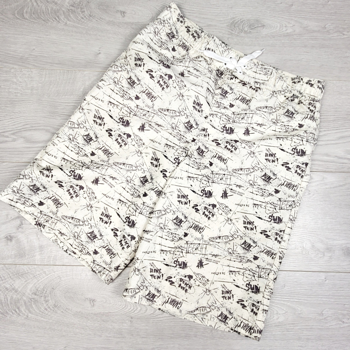 Joe patterned swim shorts (longer length.) Size 14