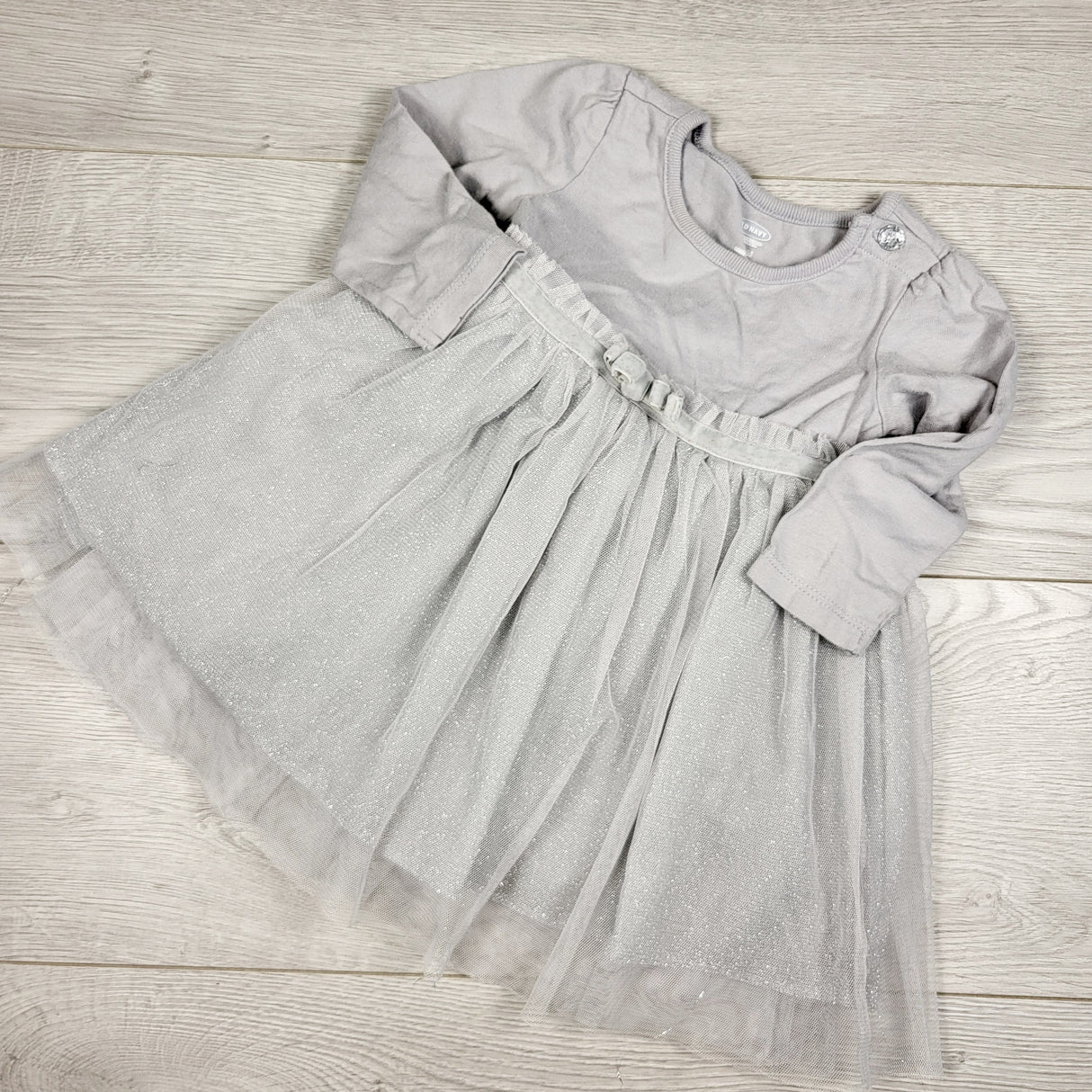 Old Navy grey tulle dress with sparkles. Size 6-12 months