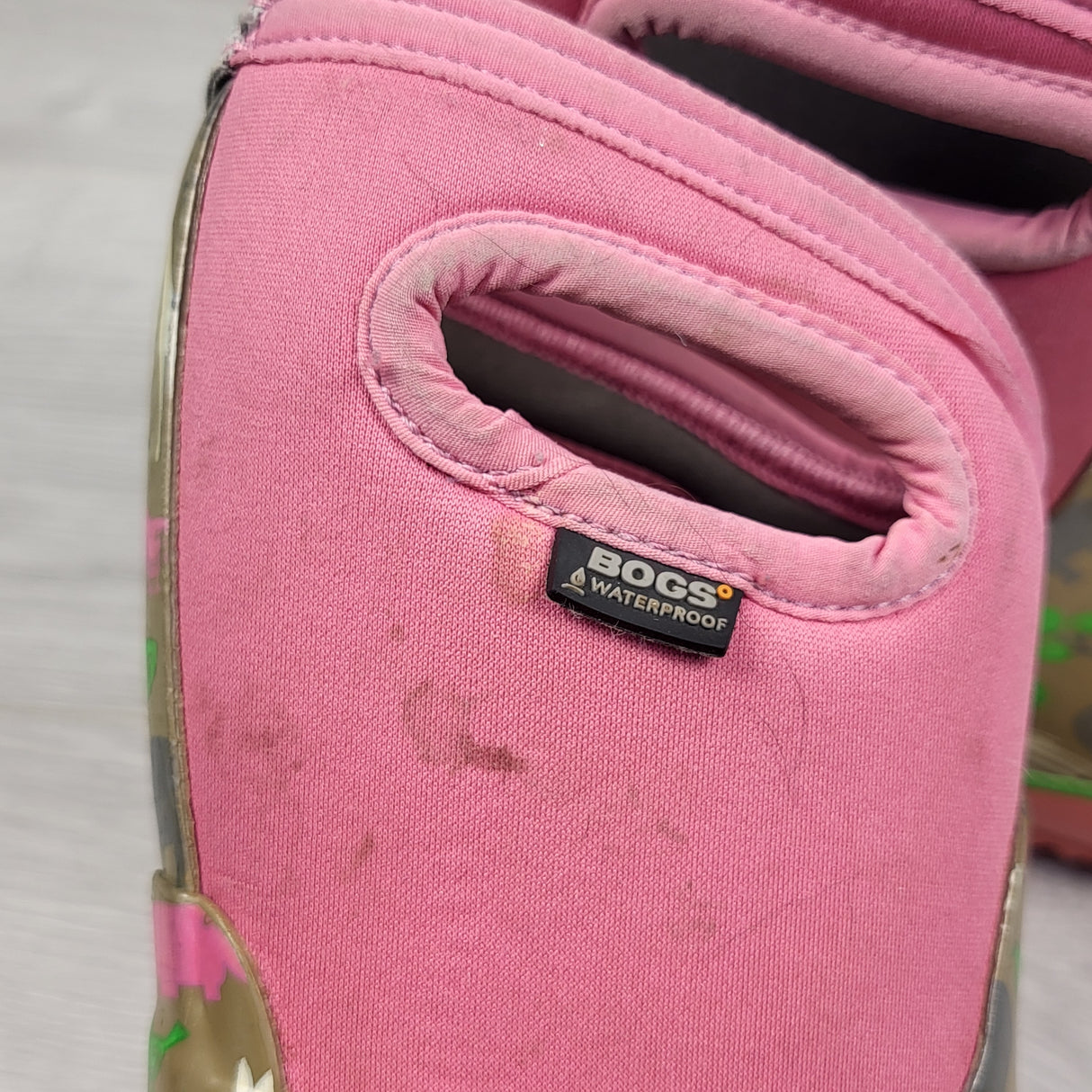 Bogs rain boots with jungle animals. Size 8 (sorry, no shipping)
