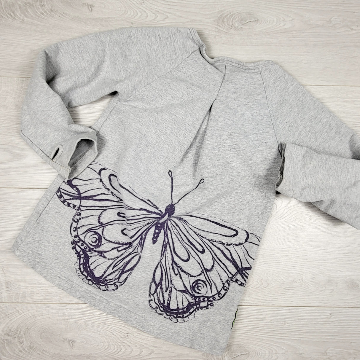 Peekaboo Beans grey tunic sweatshirt with butterfly. Size 6 - AS IS