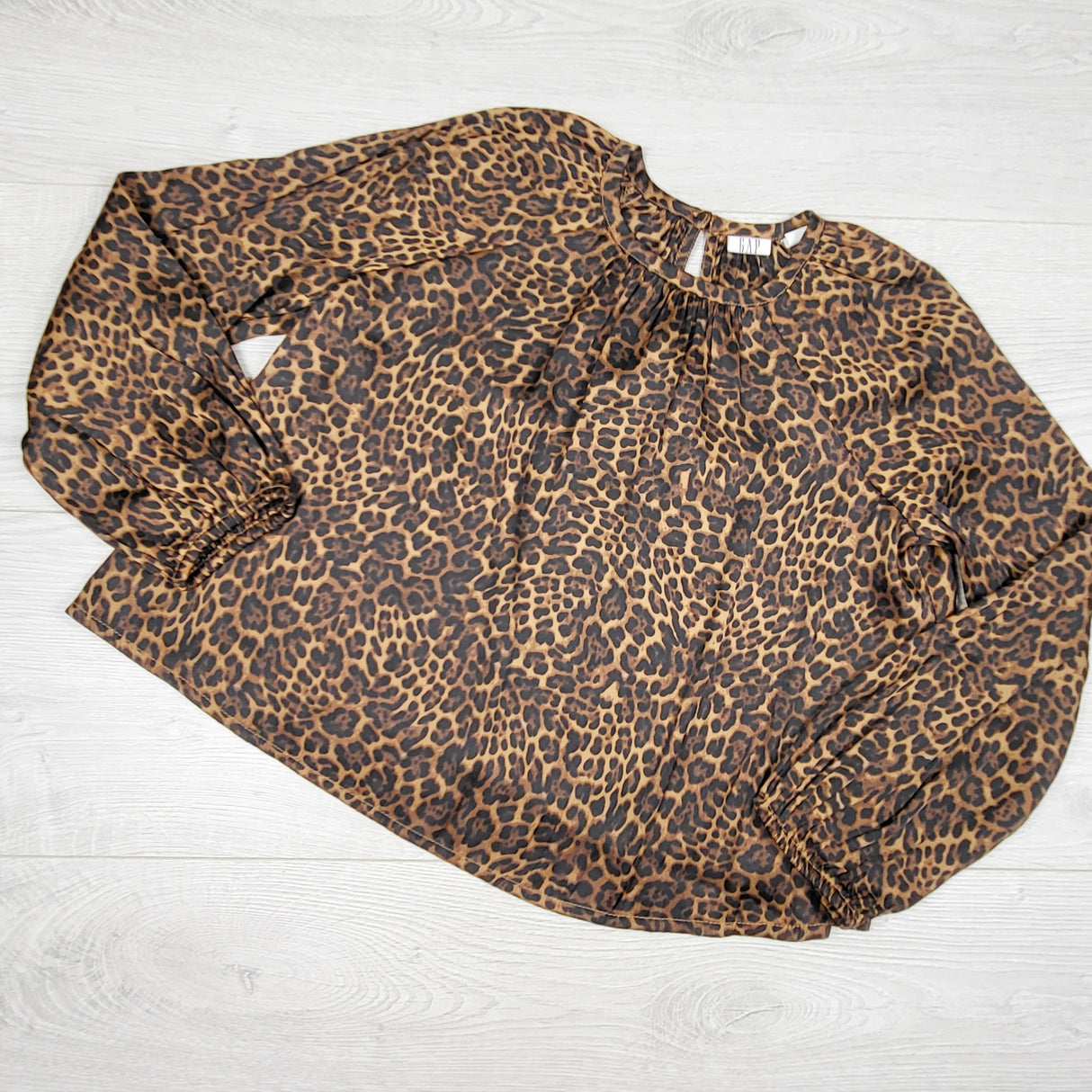 Gap animal print satin top. Size 6/7