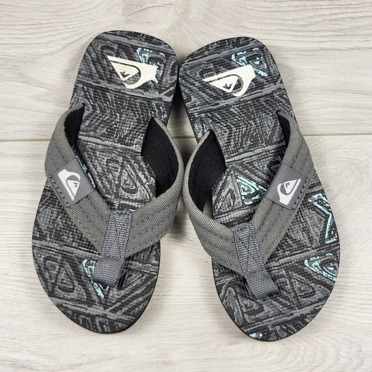 Quiksilver flip flop sandals. Size like an 11