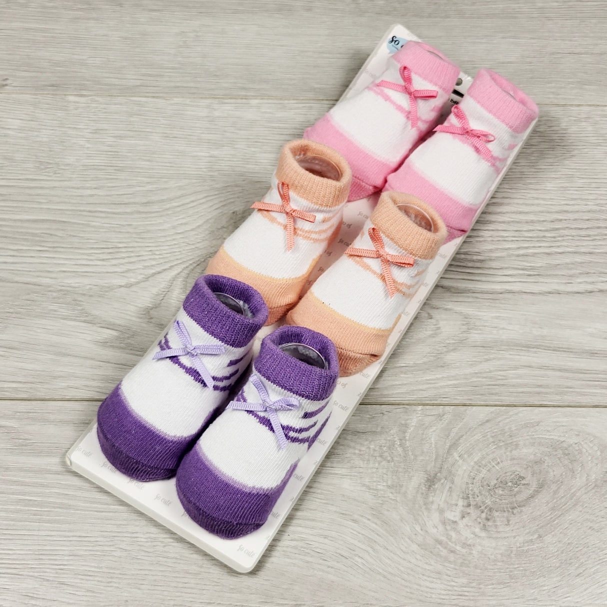 NEW - So Cute 6pcs baby socks. Size 0-6 months