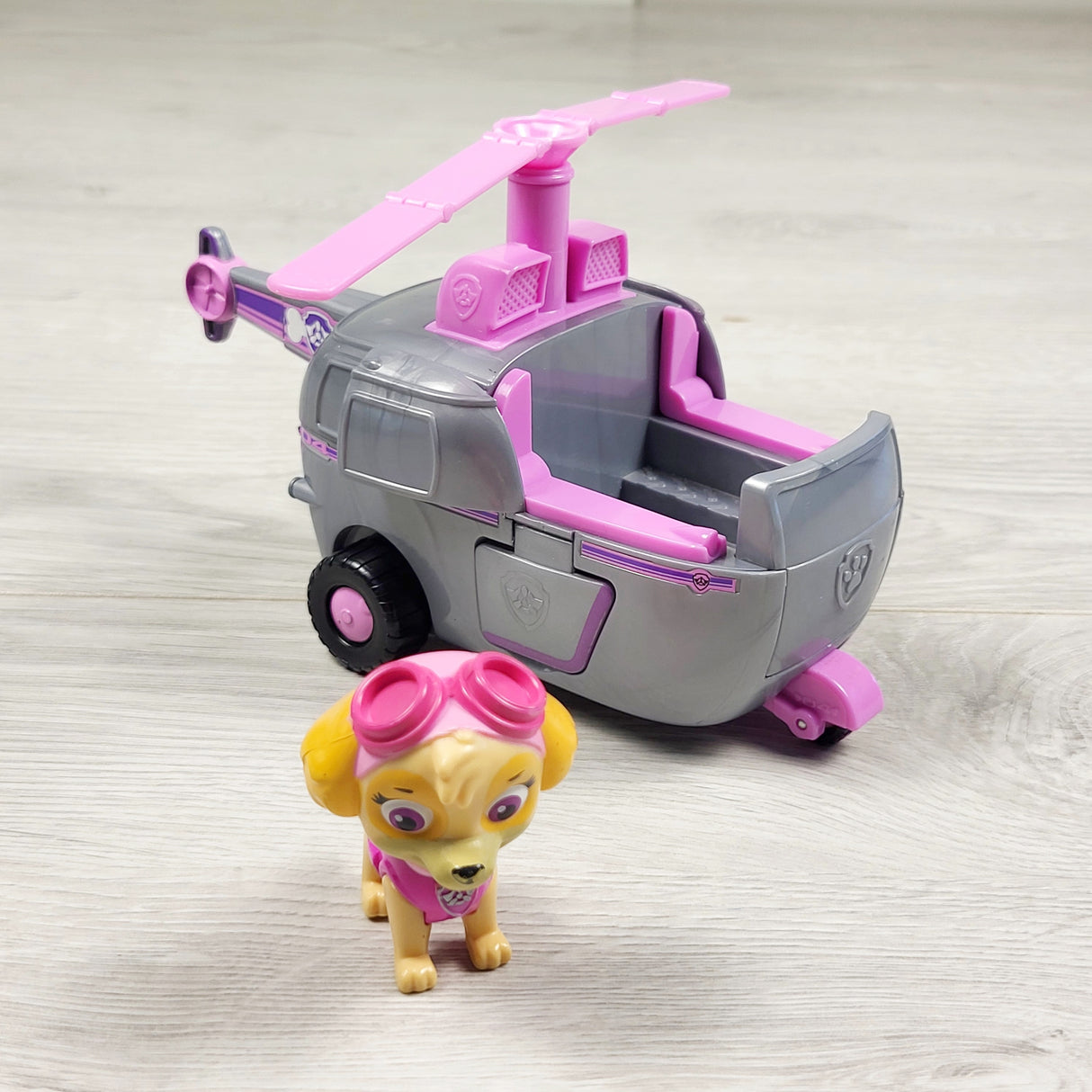 PAW Patrol Skye’s Helicopter Basic Vehicle Set
