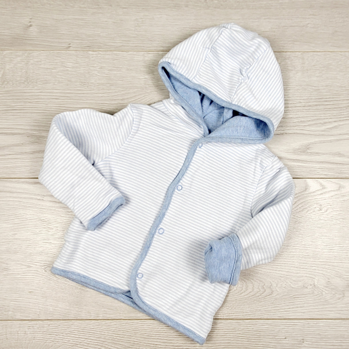 George reversible snap button hoodie. Size 6-12 months