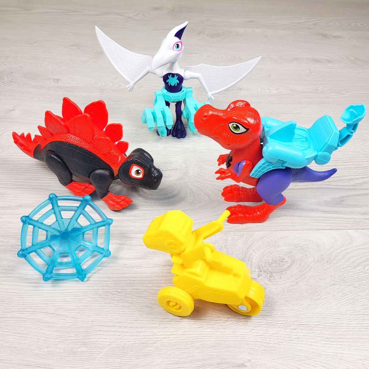 Marvel Spidey and His Amazing Friends: Dino-Webs figures