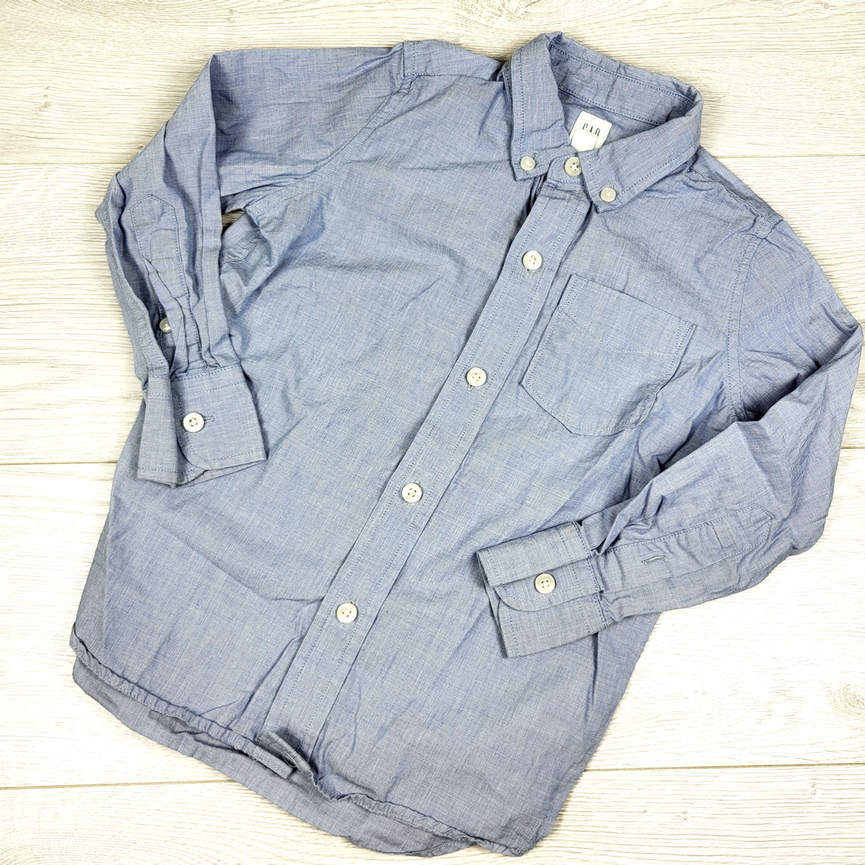 Gap blue button down dress shirt. Size 4/5T
