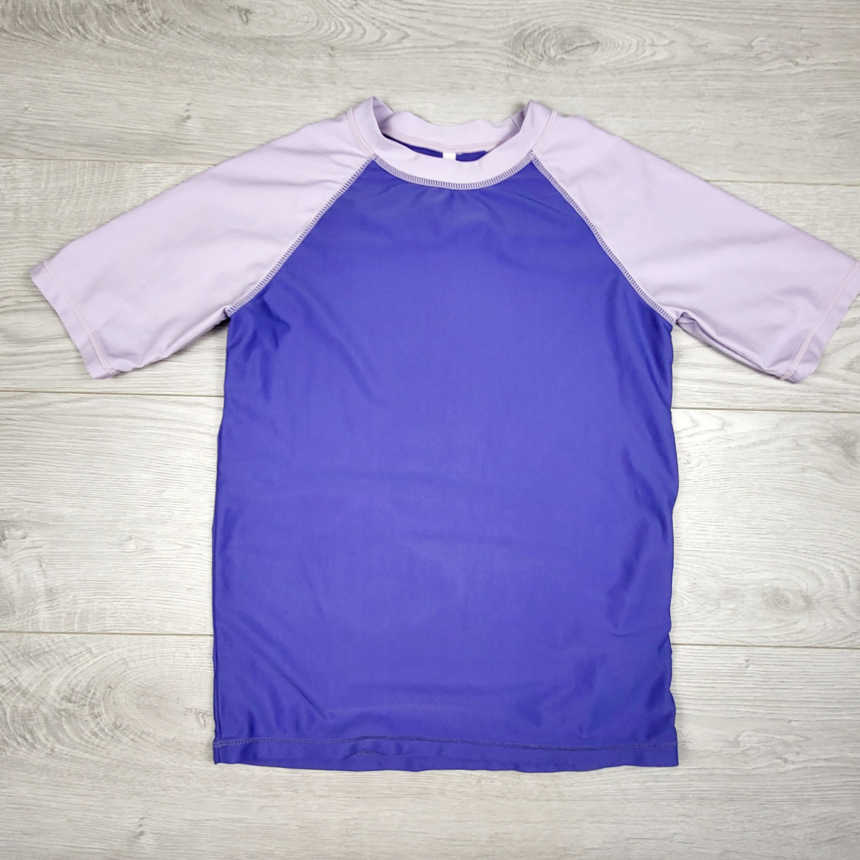Joe two-tone purple rash guard. Size 10/12