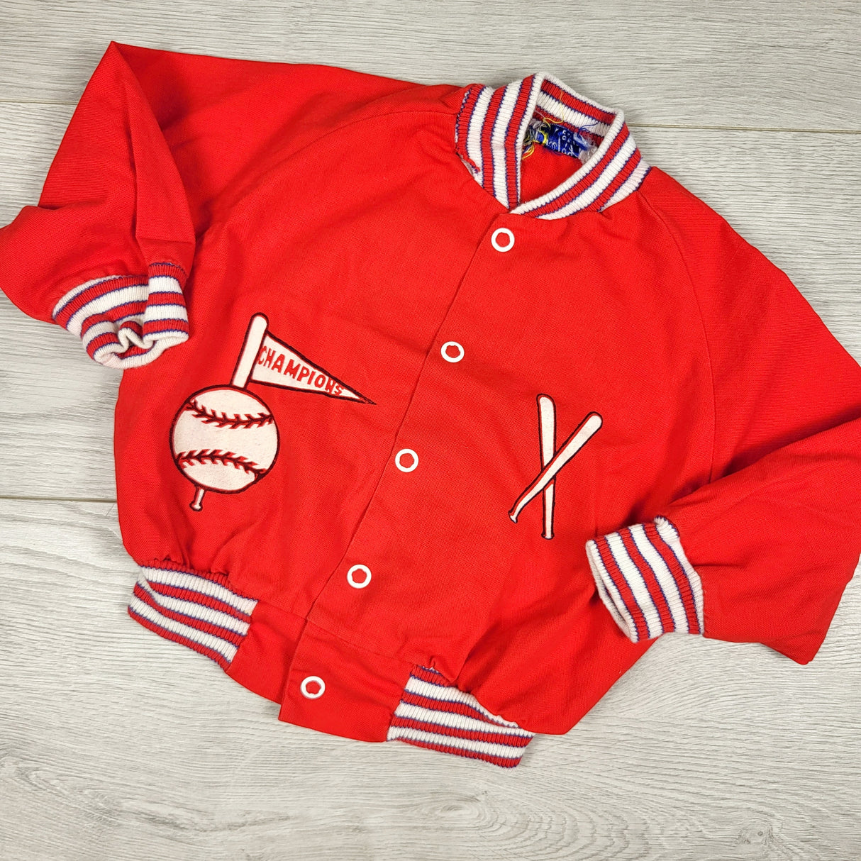 Vintage baseball themed lightweight jacket. Approx 9-12 months