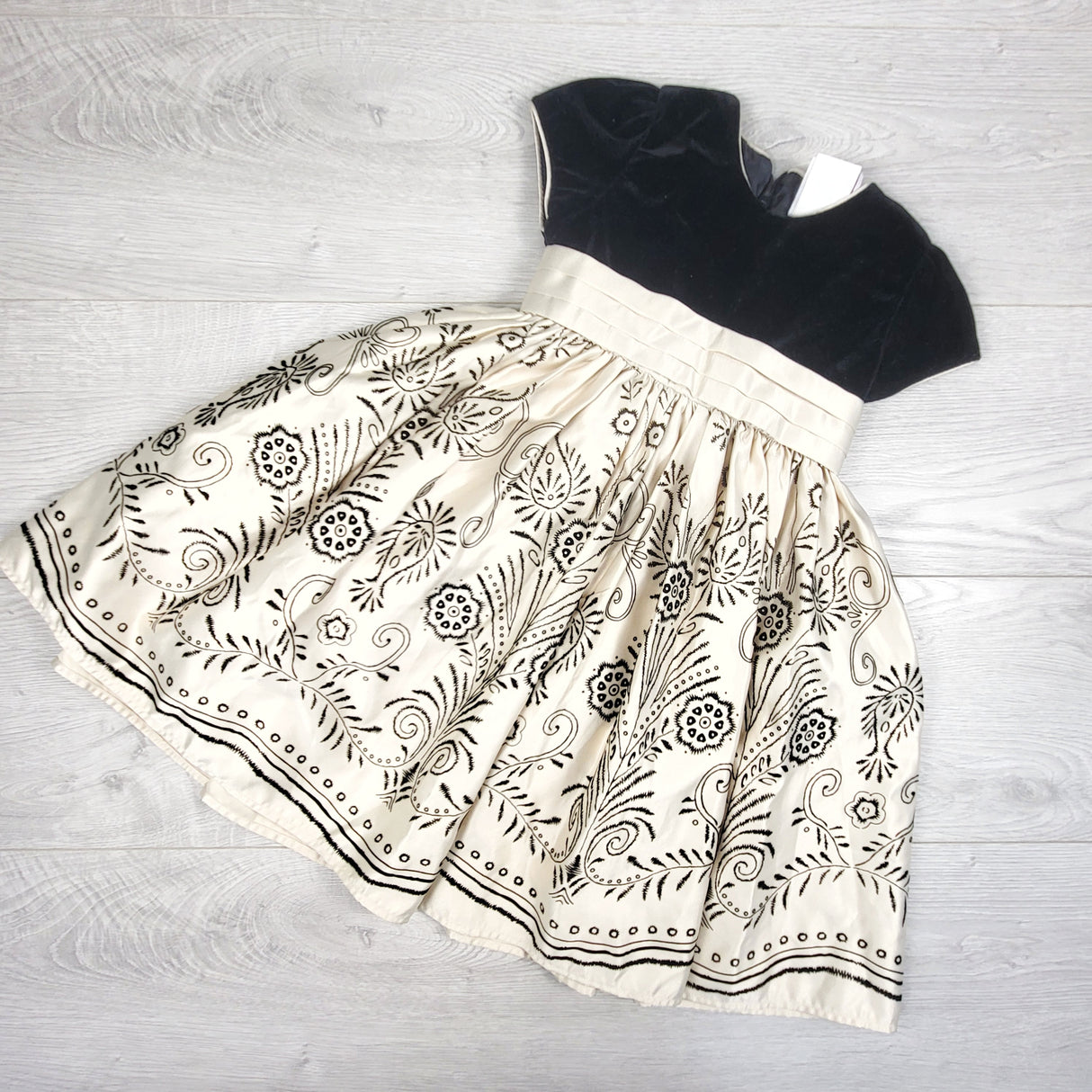 Little Miss special occasion dress. Size 2T