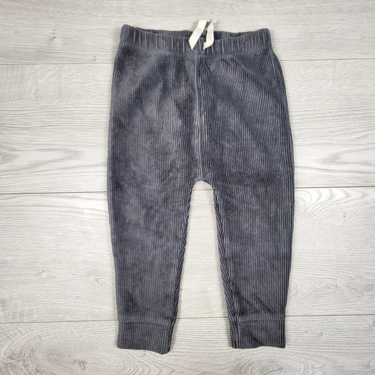 Carters grey ribbed velour leggings. Size 18 months