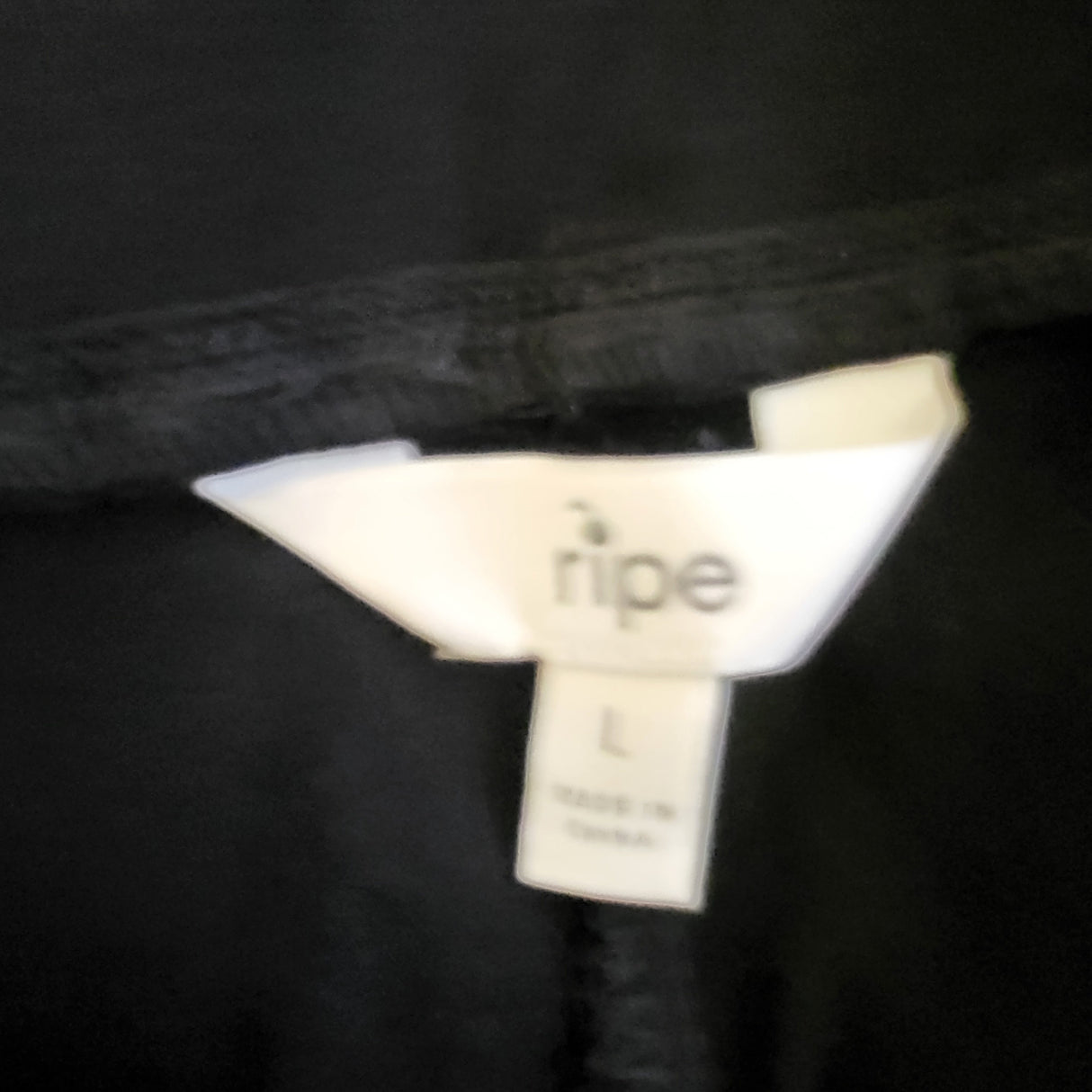 Ripe Maternity black capri dress pants. Size large