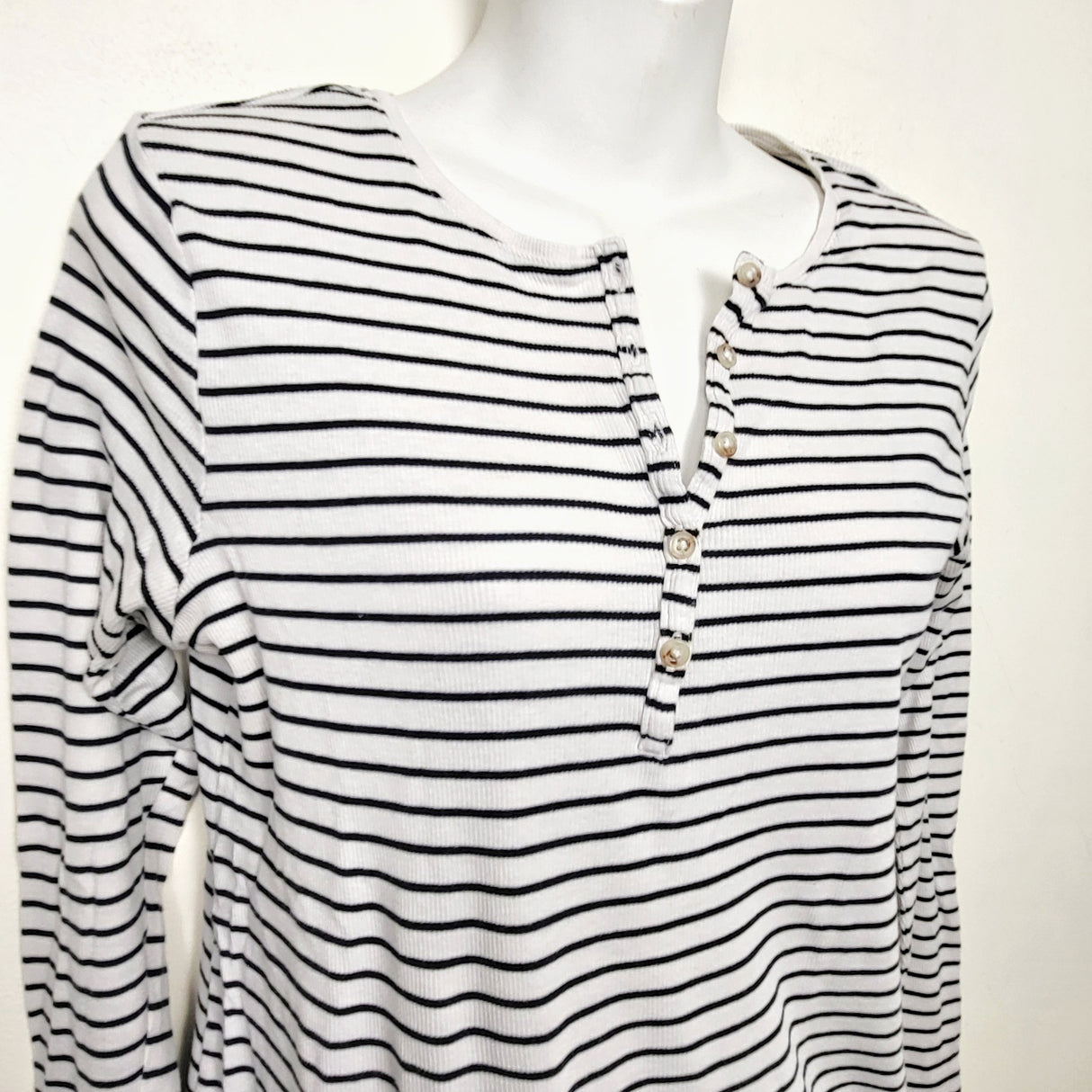 H and M striped Henley style maternity top. Size large