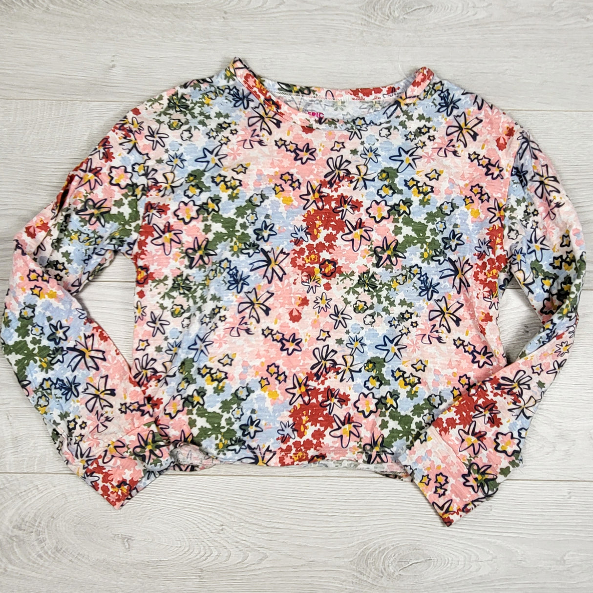 Epic Threads floral print long sleeve top. Size medium (8)