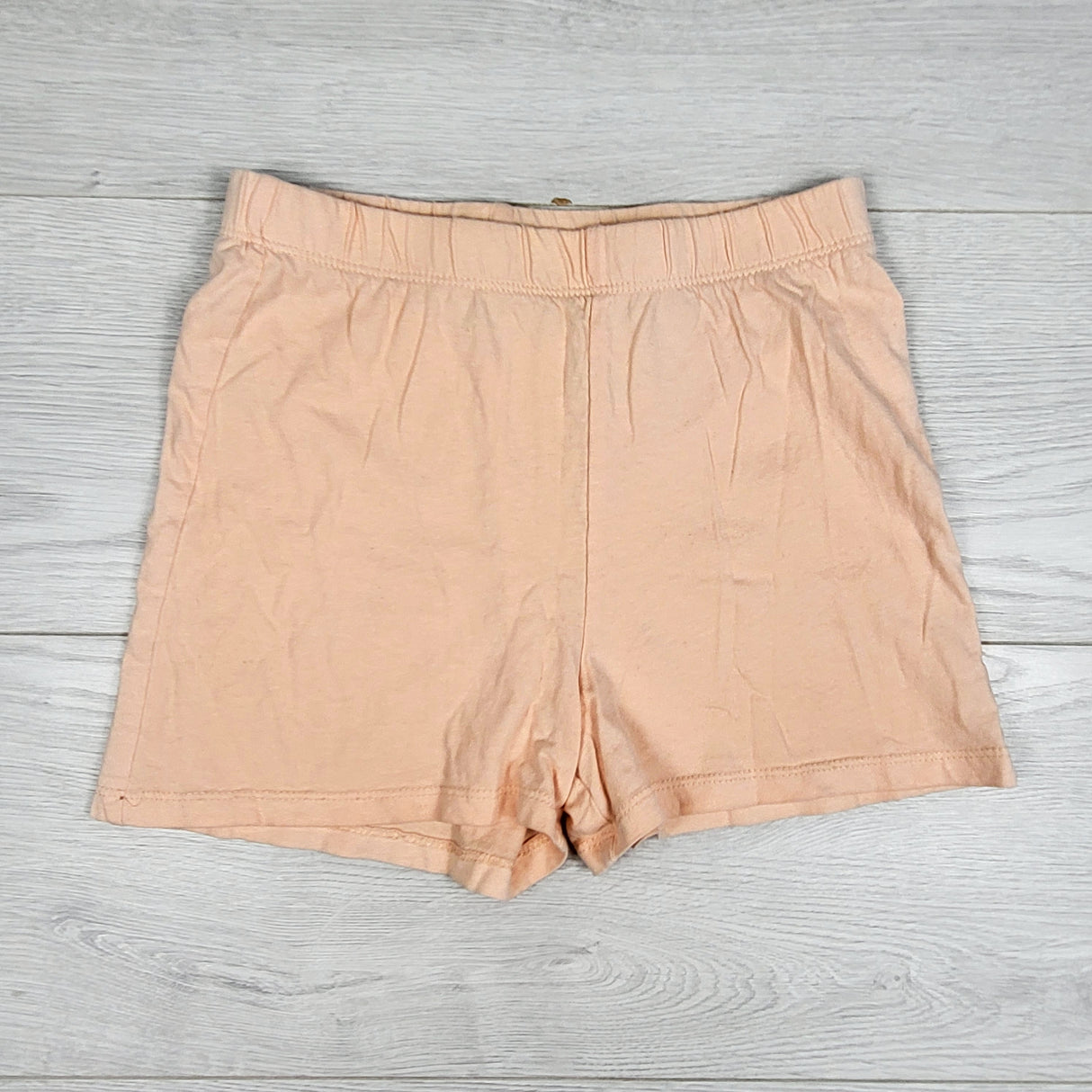 H and M peach shorts. Size 9/10