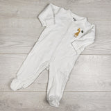 Minicoco white cotton seeper with giraffe. Size 3-6 months