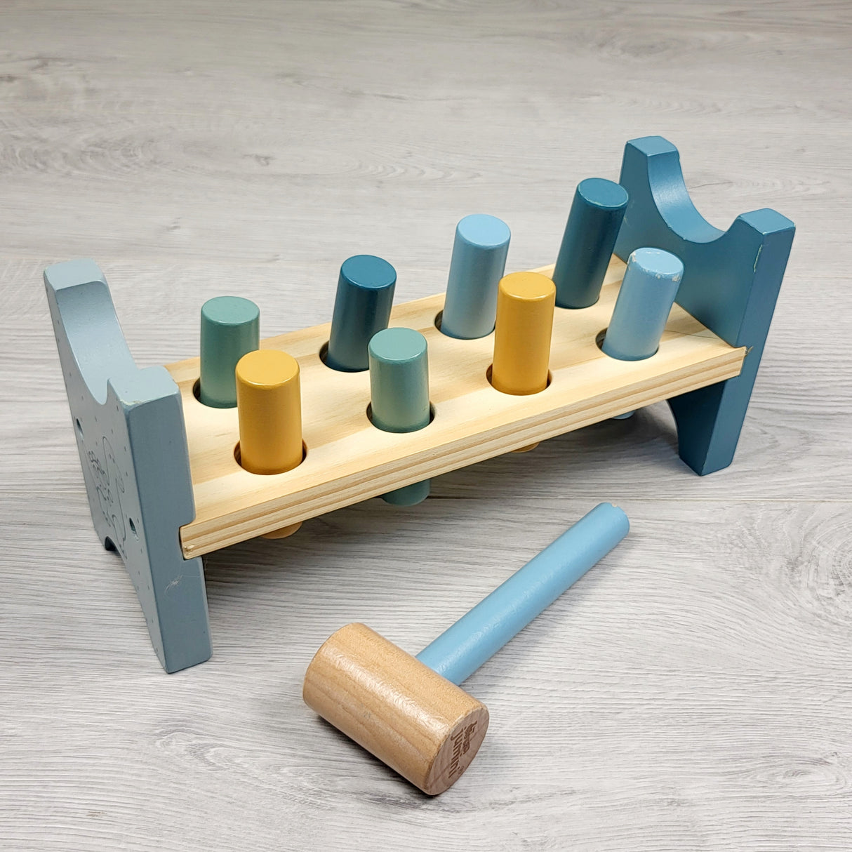 Wooden peg and hammer toy (sorry, no shipping)