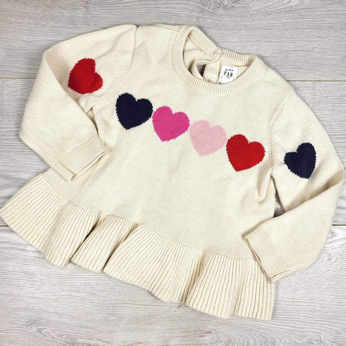 Gap off-white sweater with hearts. Size 18-24 months
