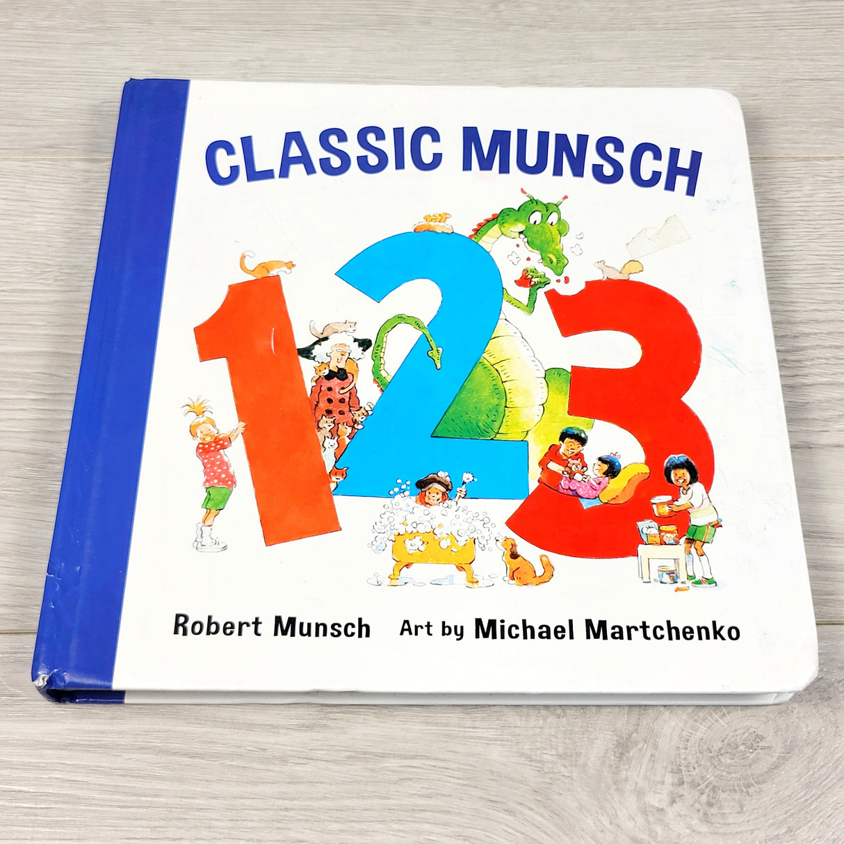 Classic Munsch 123. Large board book