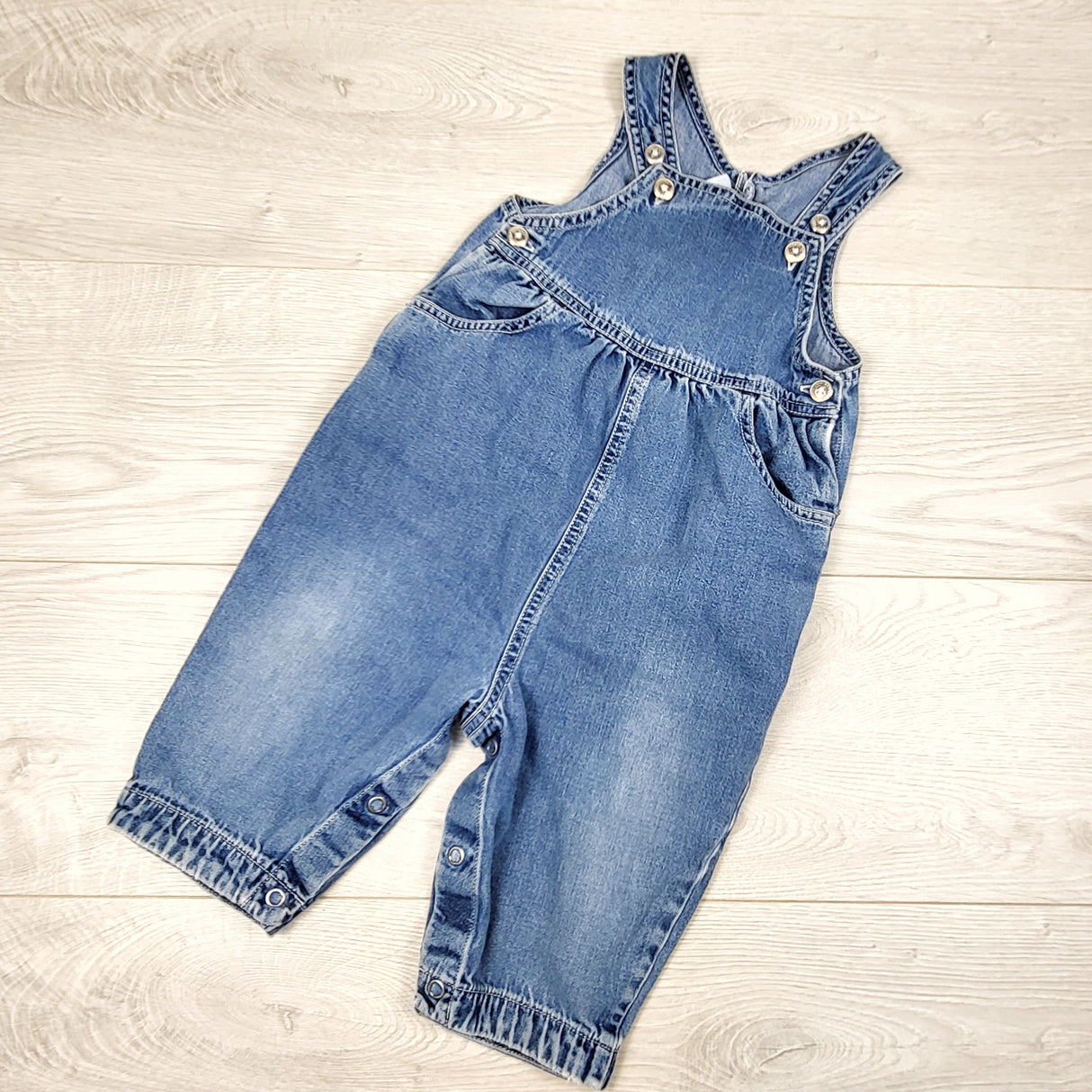Gap vintage Y2K denim overalls. Size 12-18 months