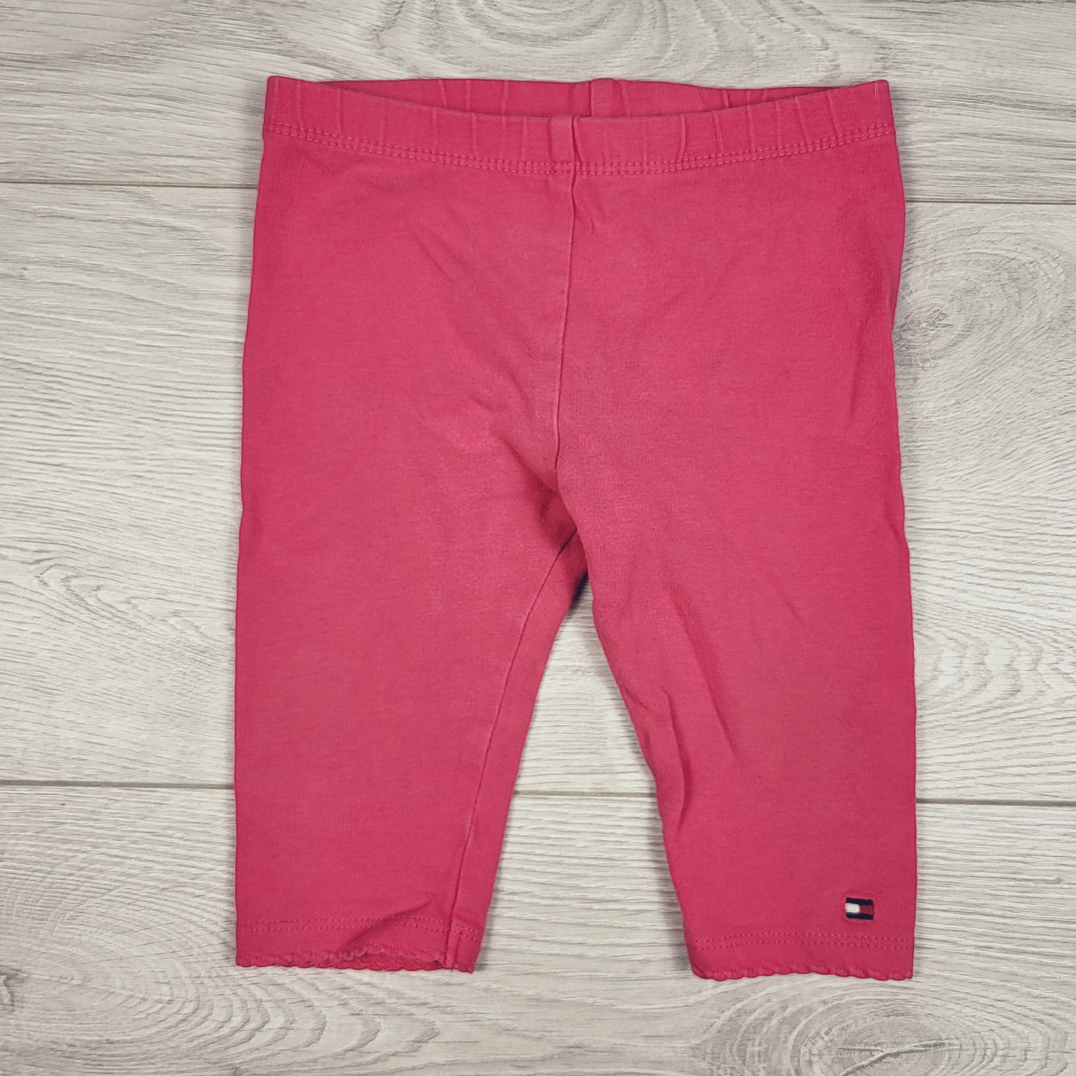 Tommy Hilfiger dark pink cropped leggings. Size 6-9 months