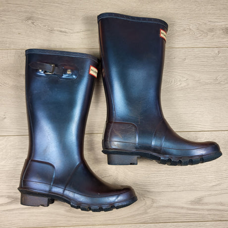Hunter Nebula rain boots. Youth size 4 (sorry, no shipping)