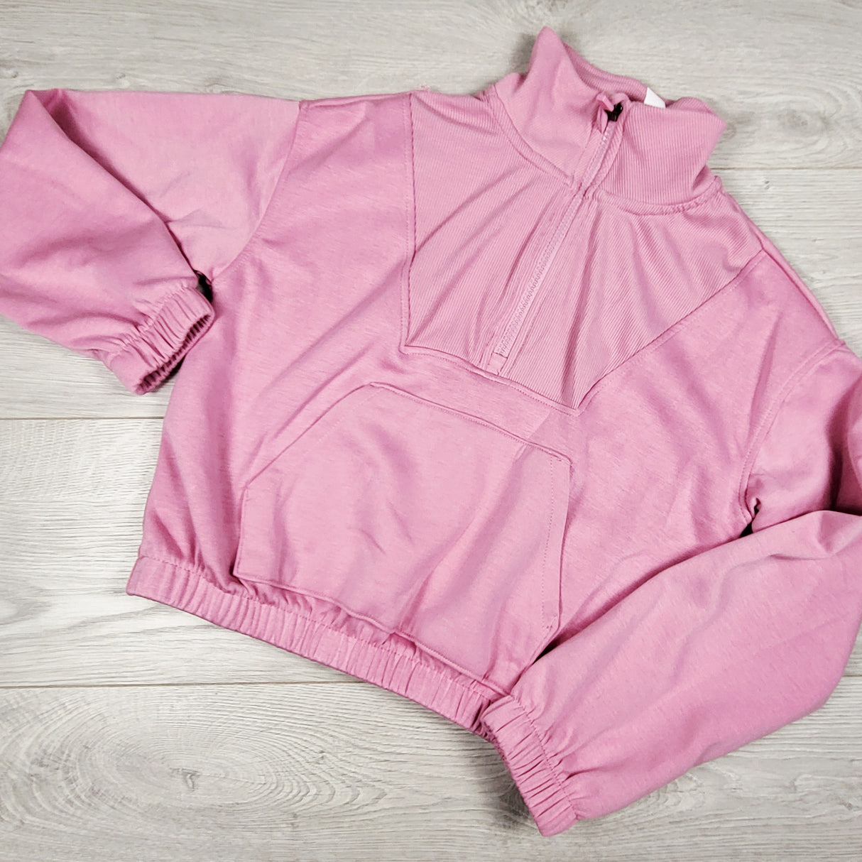 90 Degrees pink cropped active pullover. Size 12