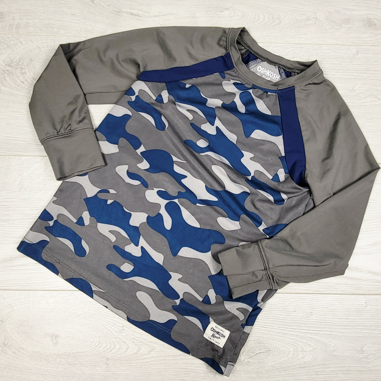 Oshkosh camouflage active shirt. Size 5T