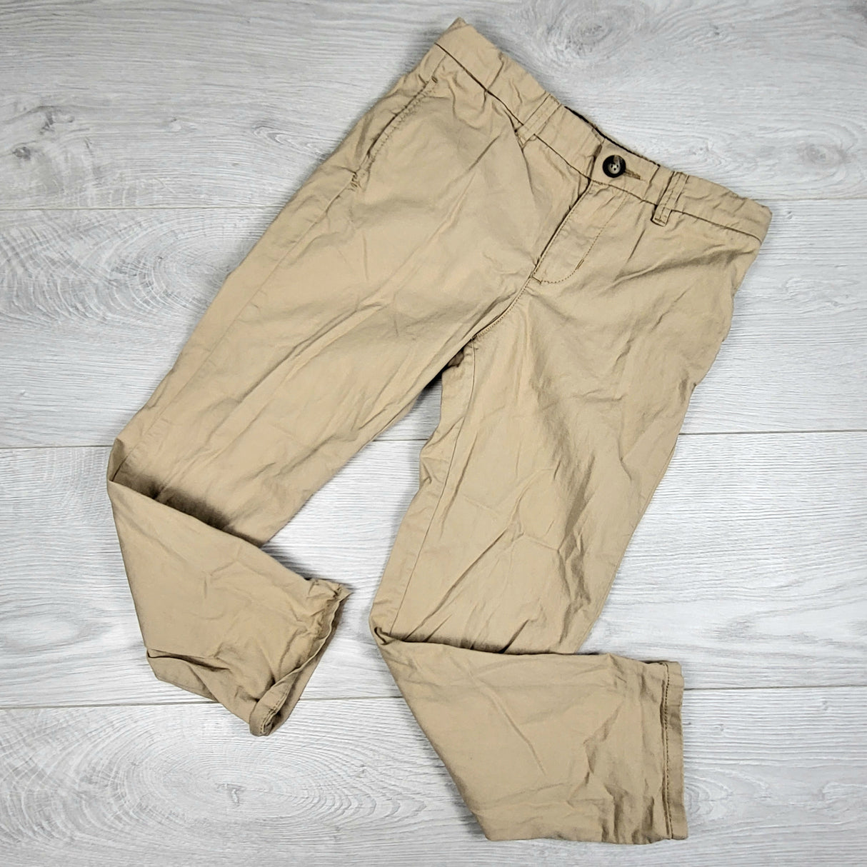 H and M tan chino style pants. Size 5/6