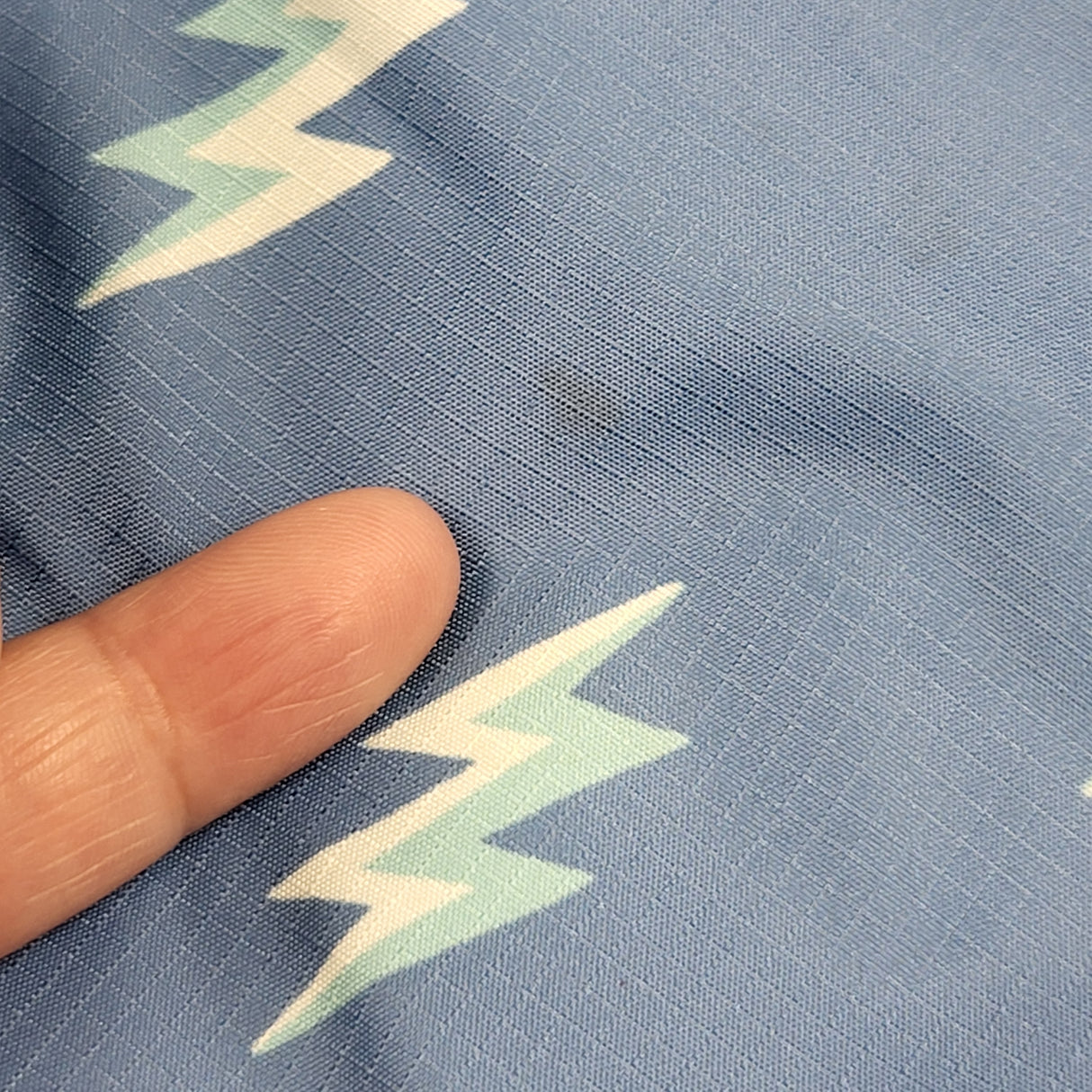 Joe blue fleece lined rain suit with lightening bolts. Size 2T - AS IS