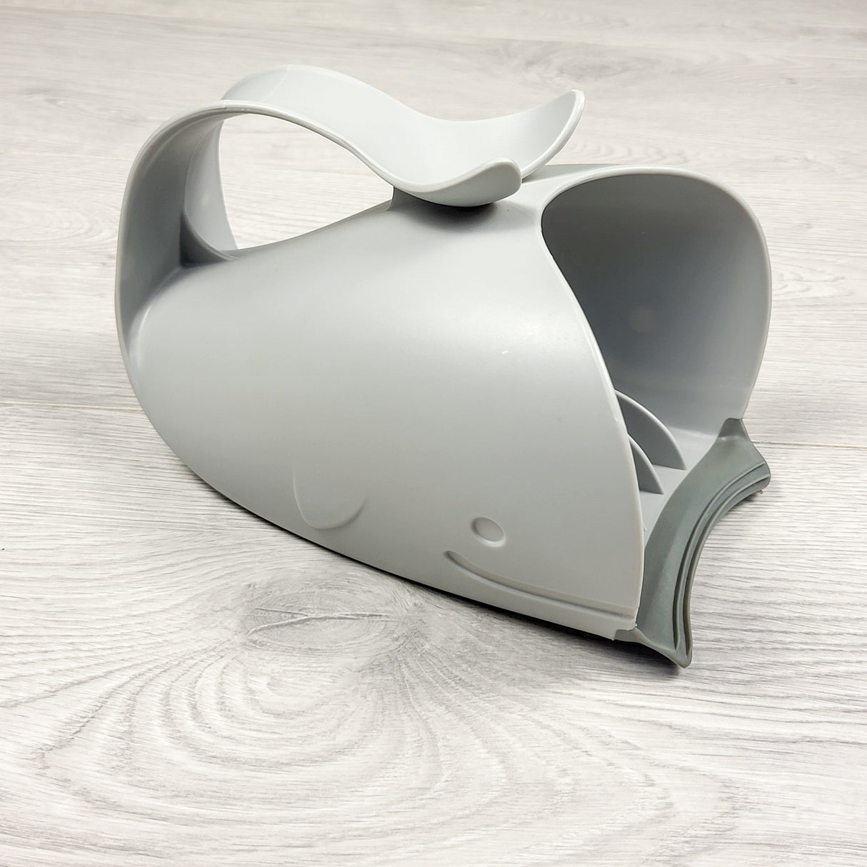Skip Hop Moby Waterfall Bath Rinser