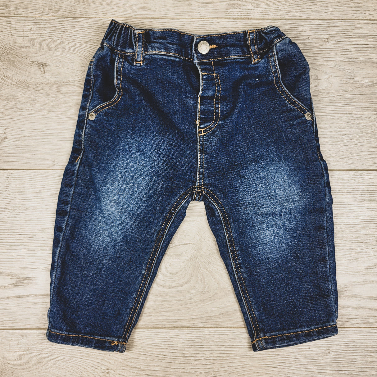 Zara medium wash jeans. Size 6-9 months