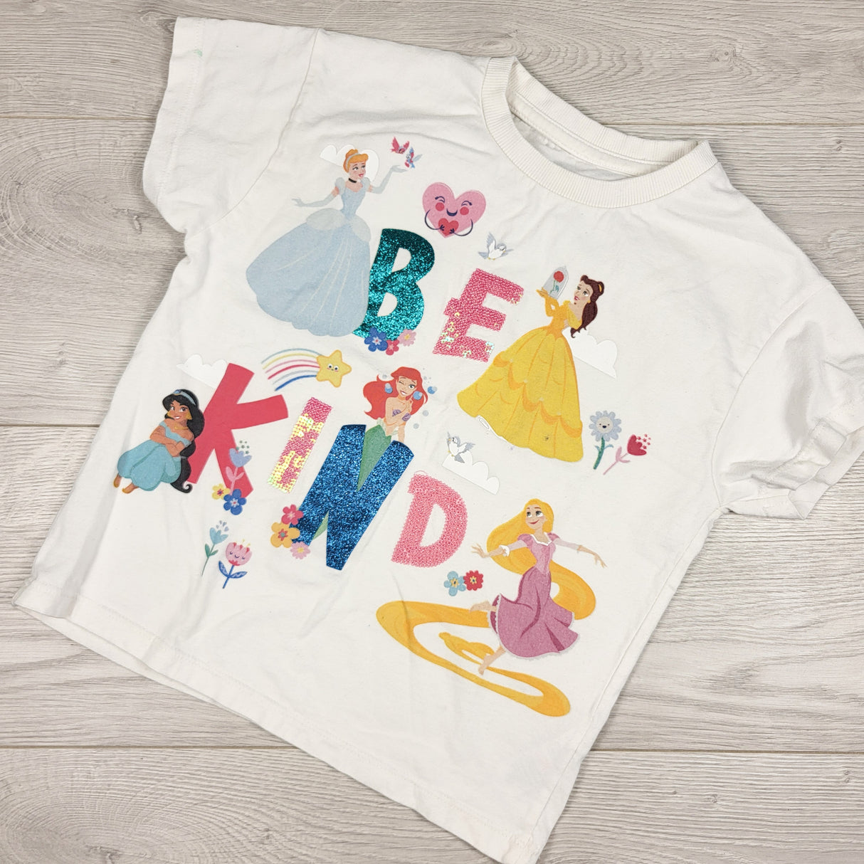 George UK Disney Princess "Be Kind" t-shirt. Size 5/6
