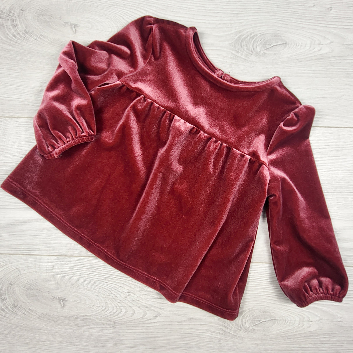 Old Navy pink velvet top. Size 12-18 months