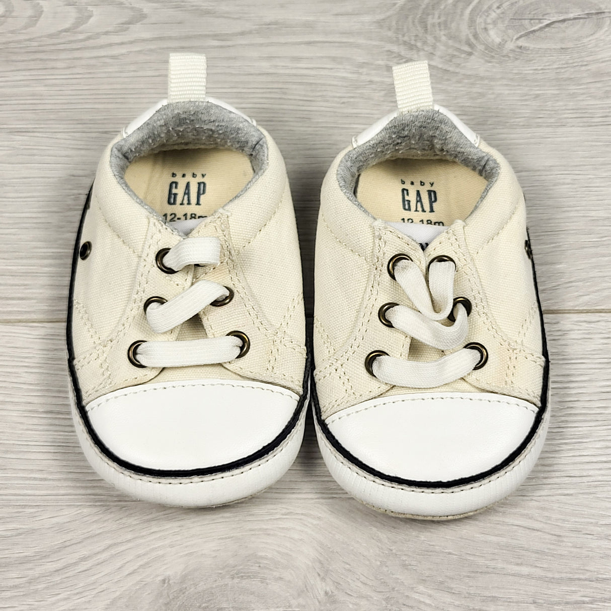 Gap beige soft soled shoes. Size 12-18 months