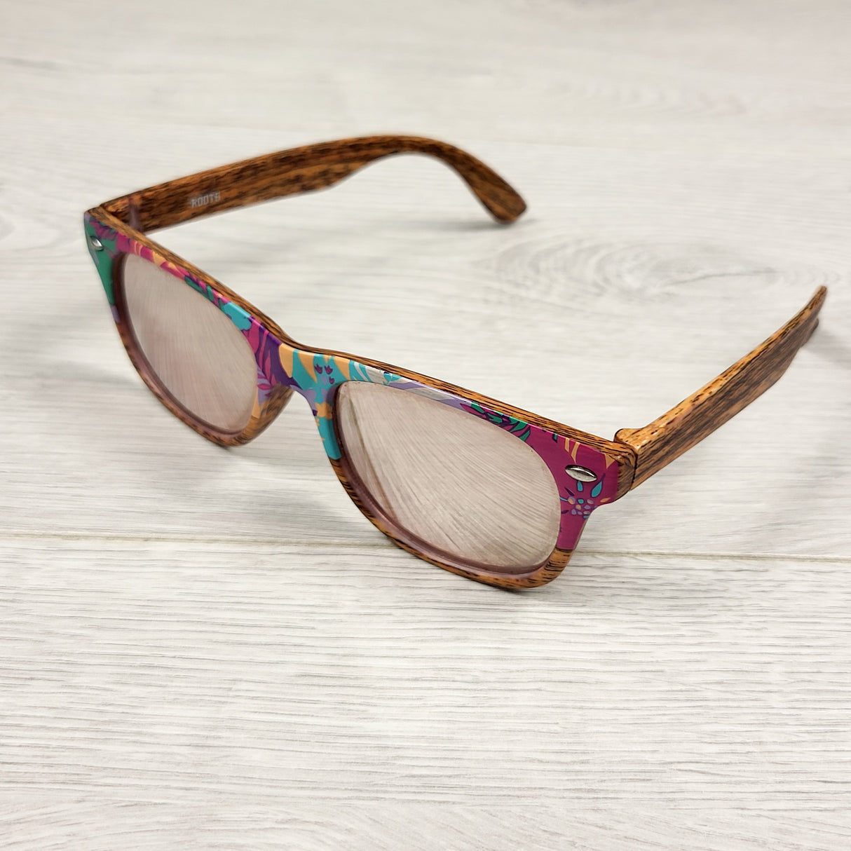 Roots faux wood sunglasses