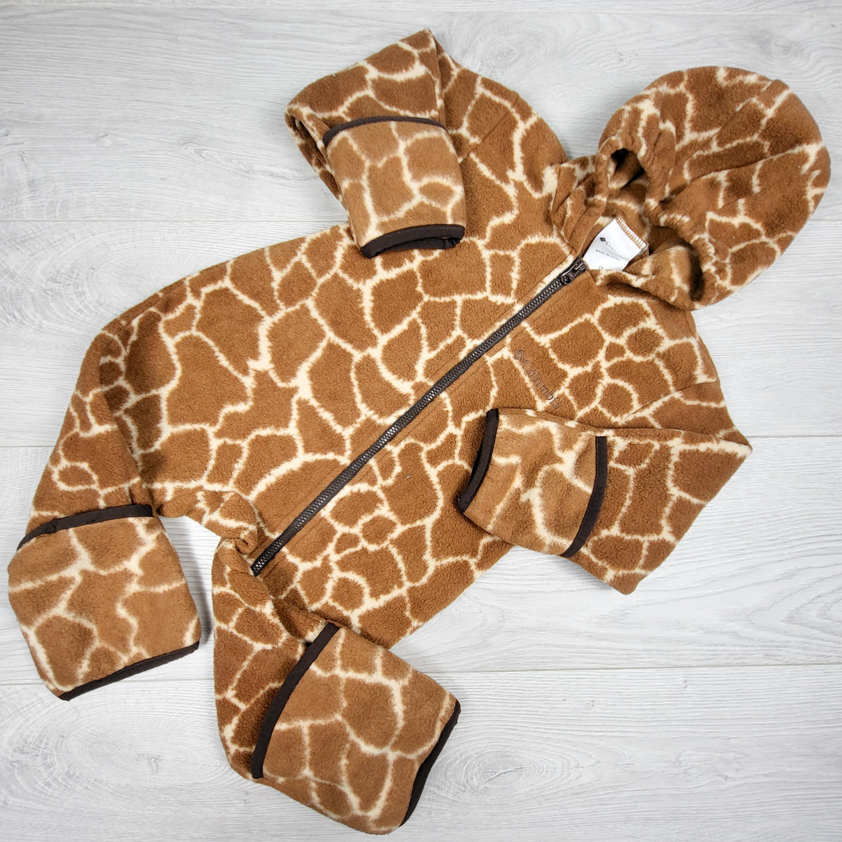 Columbia giraffe print hooded fleece bunting suit. Size 18 months