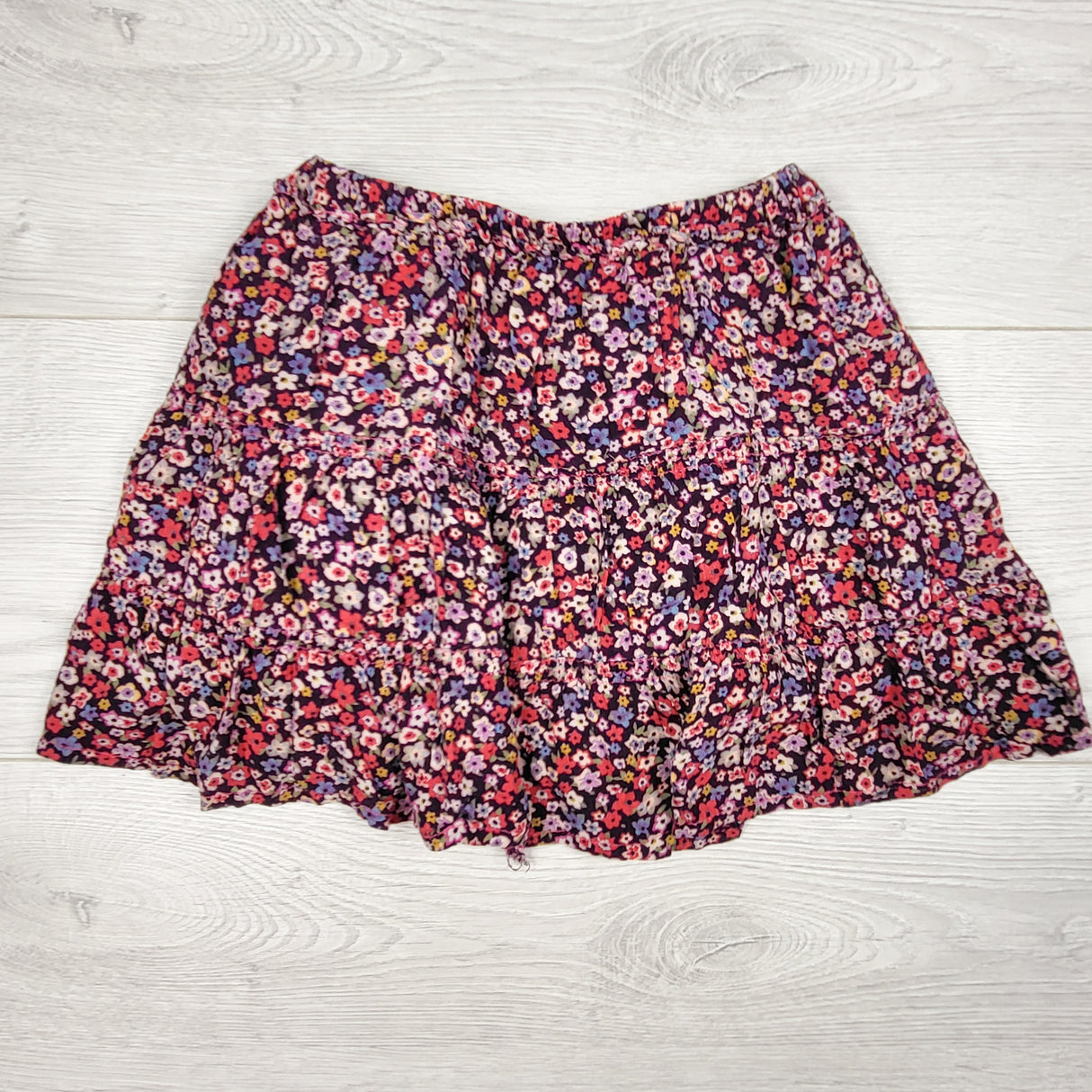 Zara plum coloured floral print skirt. Size 3/4T
