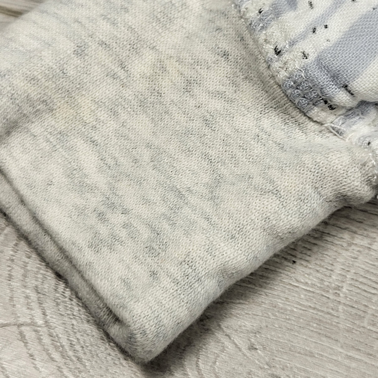 Nest Designs Bamboo Long Sleeve Footed Sleep Bag in Birch Print. Size 6-18 months