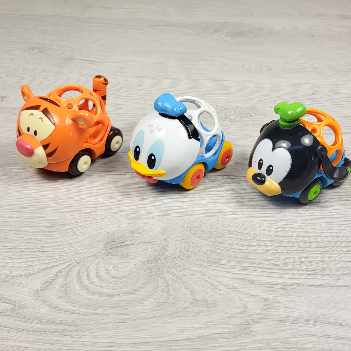 Bright Starts Disney Baby Mickey Mouse & Friends Go Grippers cars (3pcs)