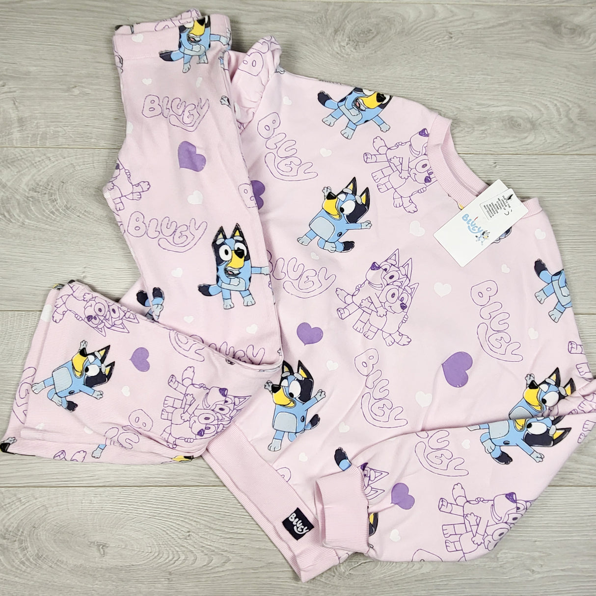 NEW - Marks and Spencer 2pc Bluey set. Size 7/8