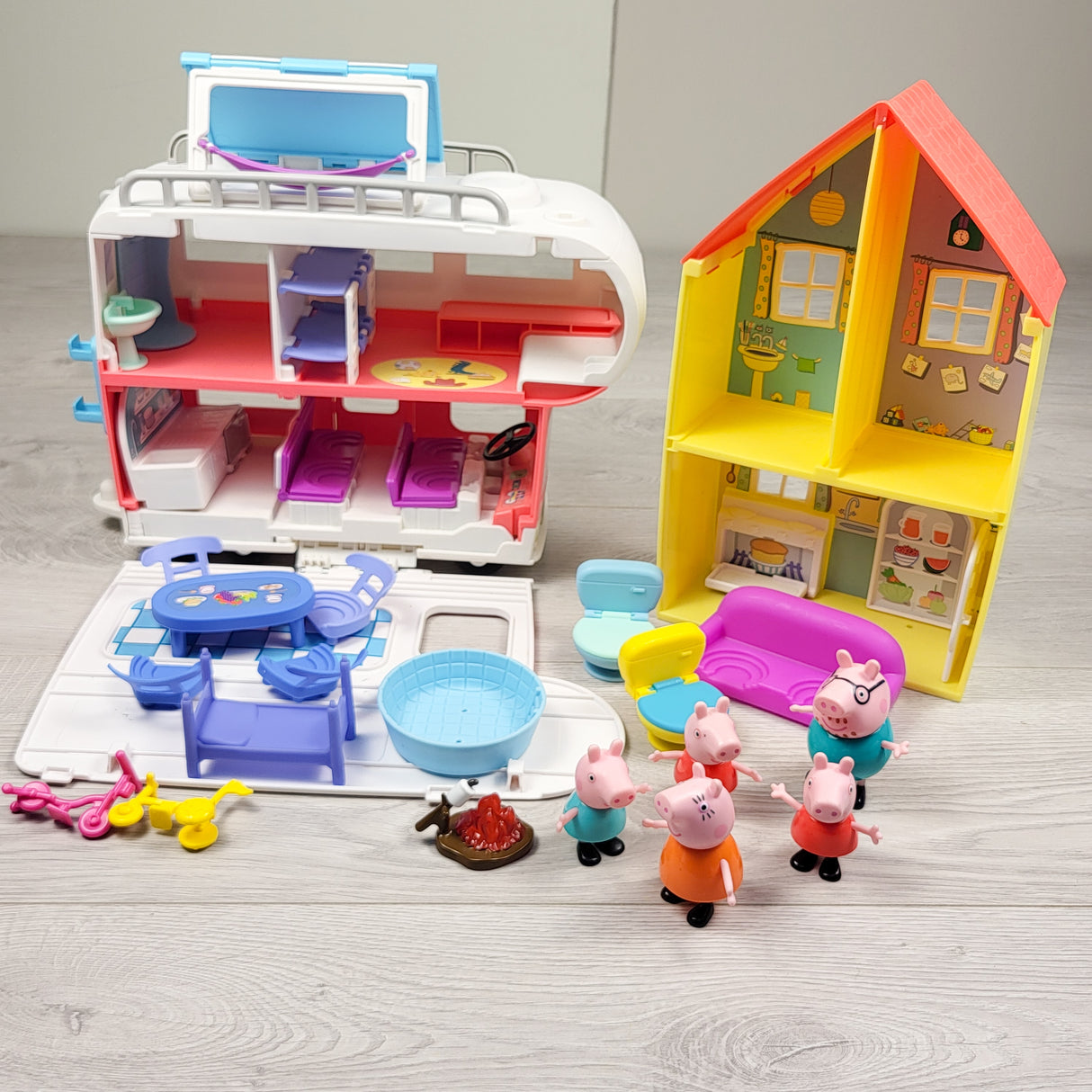 Peppa Pig toy lot (sorry, no shipping)